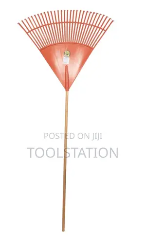 Tramontina Giant Leaf Rake - 26 Teeth, 120cm Wood Handle