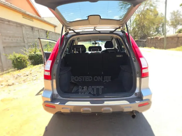 Honda CR-V 2010 Silver - 1