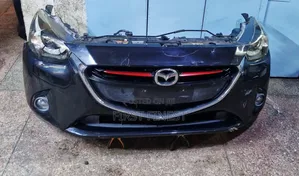 Mazda Demio 2015 Xenon Headlights (Namba ya Sehemu Z)