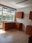 6-Bedroom Maisonette in Wilmary Estate, Allsops - 4