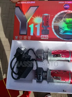 New Y11 Mini Projector / Headlight Bulbs LED Projector