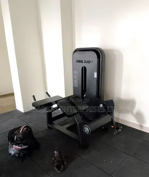 Horizon HX6105 Horizontal Leg Curl Machine