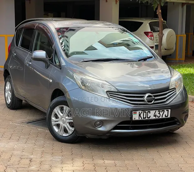 Nissan Note 2013 Gray - 1