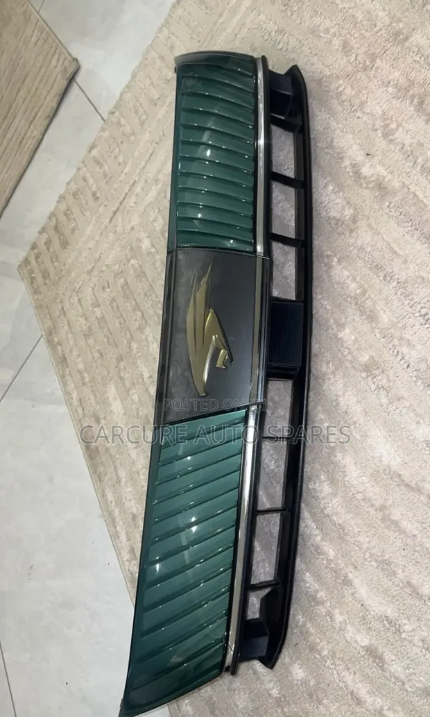 Toyota Harrier Grille - Used Ex-Japan - 1