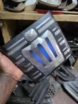 Toyota Crown 2020 Grill Logo Emblem