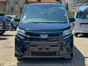 Toyota Noah 2.0 AWD (Viti 8) 2019 Nyeusi