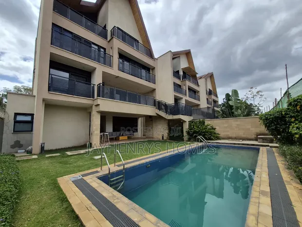 Nyumba ya Kifahari ya Vyumba 4 Lavington, Nairobi Inauzwa - 1