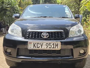 Toyota Rush 2014 Nyeusi