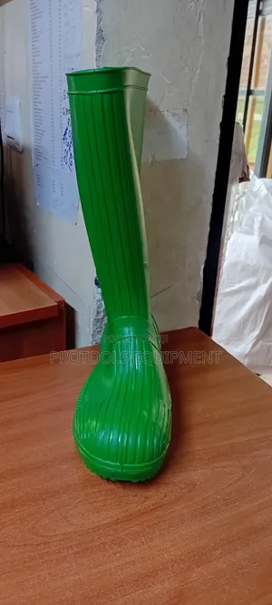 Green Safety Gumboots Size 44