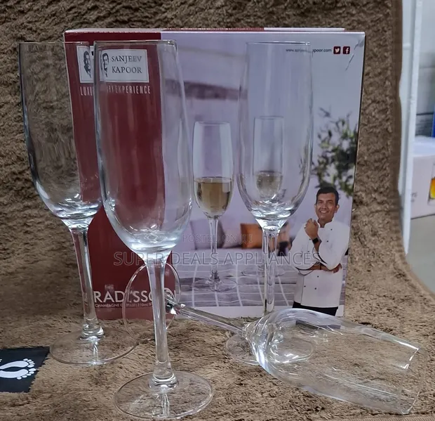 6 Piece Champagne Glasses Set - 1