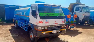 Mitsubishi FH Water Bowser 2014 Nyeupe