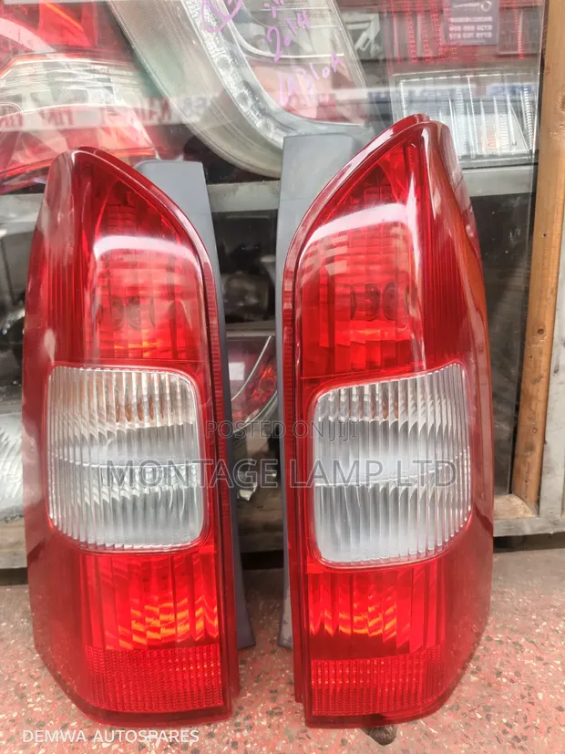 Taa ya Nyuma ya Toyota Probox Model ya Kale - Halisi kutoka Japan - 1