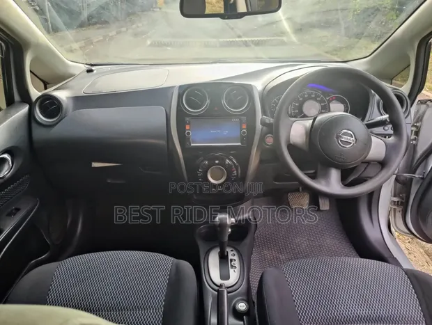 Nissan Note 2014 Silver - 1