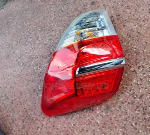 Toyota Vanguard Tail Light (2015) - Chrome