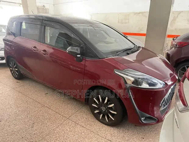Toyota Sienta 1.5 FWD 2019 Maroon - 1