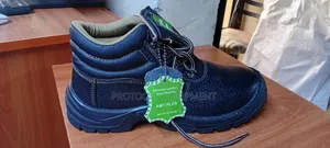 AMT Plus Safety Boots Size 41
