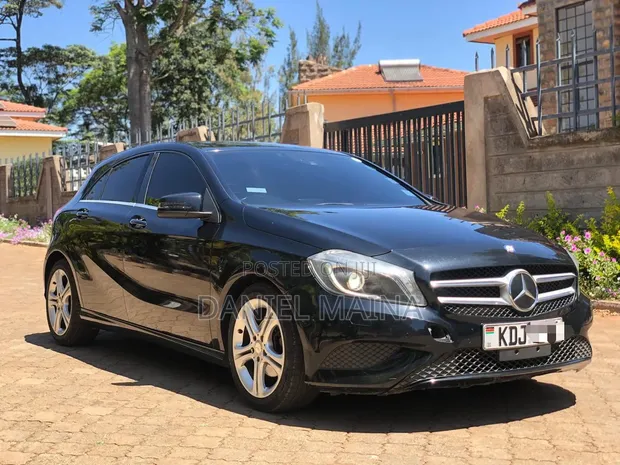 Mercedes-Benz A-Class 2015 Black - 1