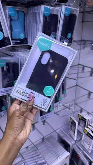 Nillkin Super Frosted Pro Matte Case for iPhone 17