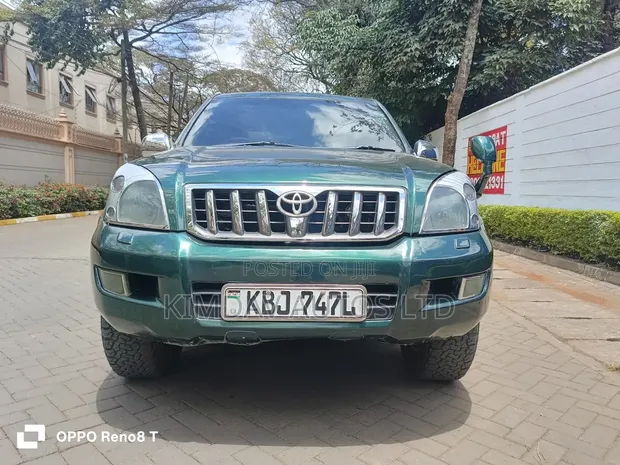 Toyota Land Cruiser Prado 2004 Green - 1