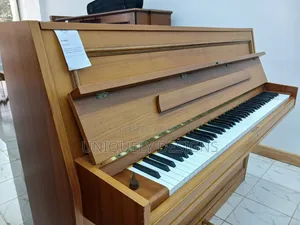 Feurich Piano ya Kusimama