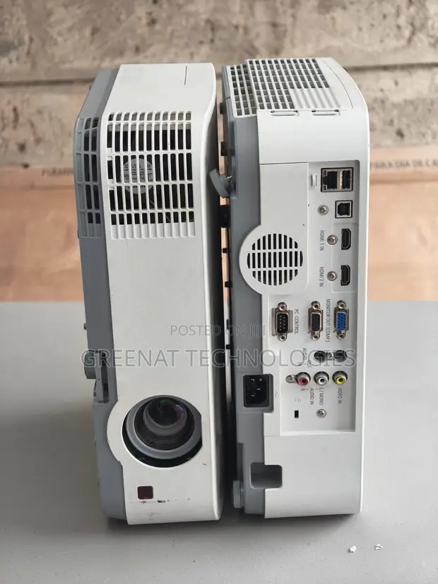 NEC ME331W 3300 Lumens WXGA LCD Projector - HDMI/VGA - Ex-US - 1