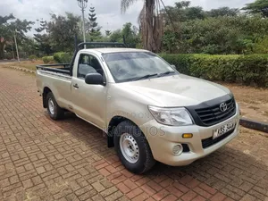 Toyota Hilux Single Cab 2012