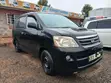 Toyota Noah 2005 Nyeusi - 2