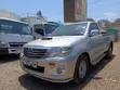 Toyota Hilux 2014 Nyeusi - 1