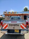 Toyota Hilux 2018 - Gray - 4