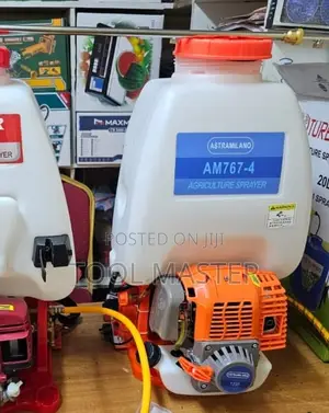 Astramilano 4-Stroke Agricultural Sprayer