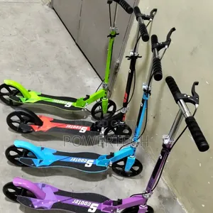 Scooter with Hand Brakes