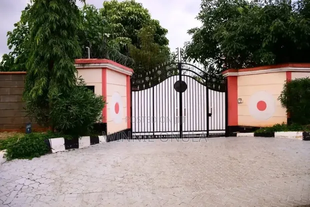 Nyumba ya Vyumba 5 vya Kulala, Thome Estate, Inauzwa - 1