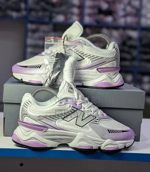 New Balance 2000 Sneakers