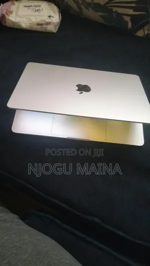 Apple MacBook Air 13.6" M5 16GB RAM 512GB SSD
