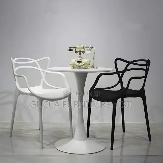Heavy Duty Restaurant Plastic Chair - 1
