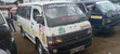 Toyota HiAce 2001 Nyeupe - 1