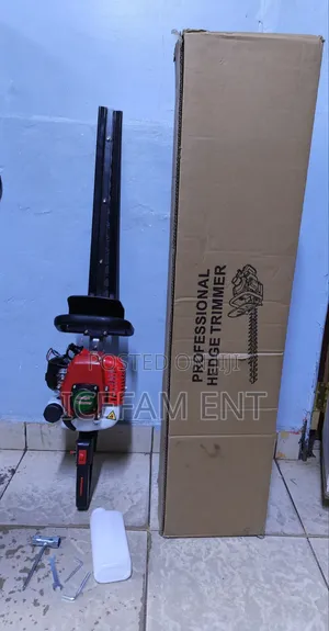 2-Stroke Petrol Hedge Trimmer