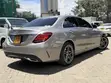 Mercedes-Benz C200 2018 Gray - 3