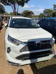 Toyota RAV4 2019 Hybrid Pearl White - 5