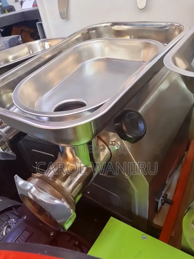 Brand New Commercial M22 Meat Mincer Machine - 1