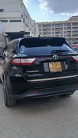Toyota Harrier Black Rental - 3