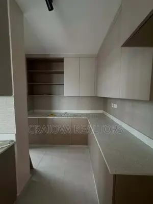 3bdrm Duplex in Hotel 67 Area for sale