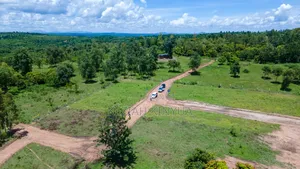 Zawadi Gardens Plots, Makuyu