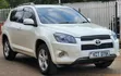 Toyota RAV4 2.5 SUV 2011 Nyeupe - 2