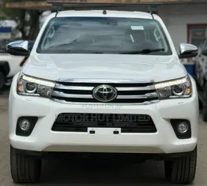 Toyota Hilux Invincible 2019 2.4D Auto 4x4