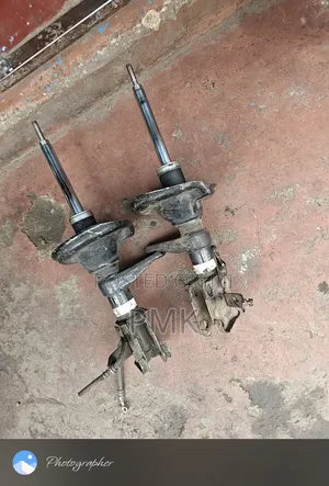 Honda CR-V RD5 4WD Front Shock (Used)