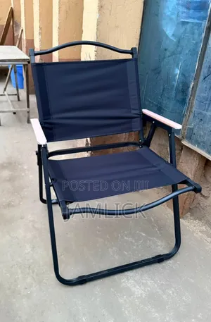 Kiti cha Kambi Kinachokunjwa Nyeusi cha Kubebeka