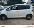 Toyota Ractis 2009 Nyeupe - 3