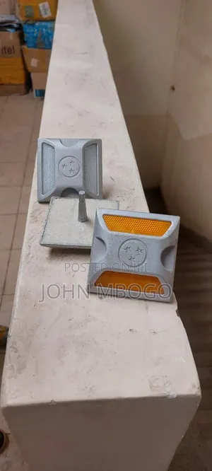 Aluminium Road Studs / Cat Eyes
