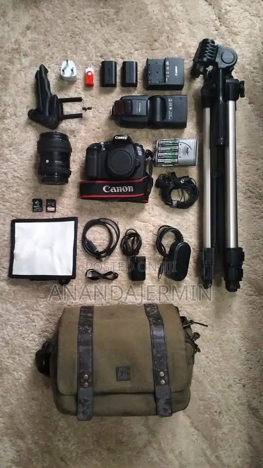 Canon 60D Kamera ya DSLR na Vifaa - 1
